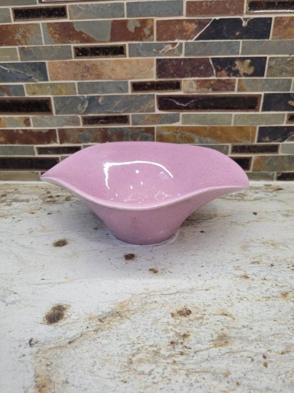 Vintage Bowl Red Wing Pottery, USA C-1 Rose Pink Orchid Speckled, Wavy Flared